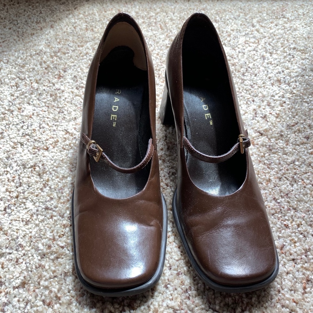 Parade brand heels